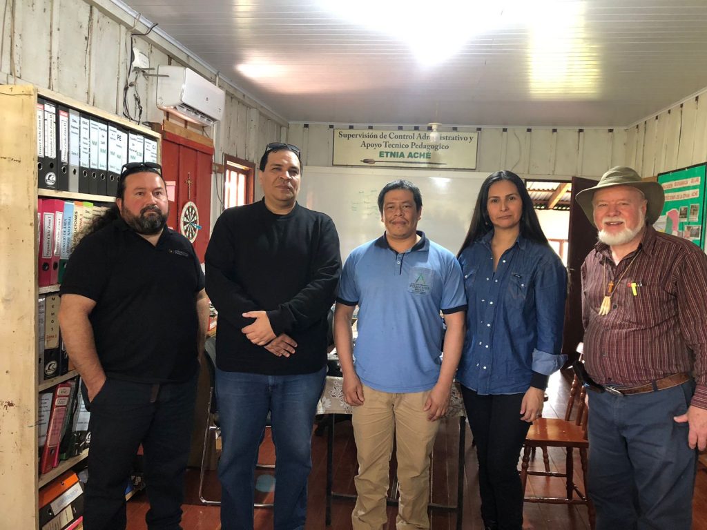 PÑS og̃uahẽkuri Comunidad Puerto Barra-pe Aché aty reheguáva