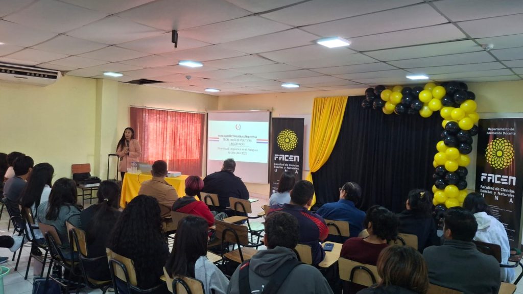Ñemongeta Ñe’ẽjoparaeta Paraguáipe rehegua ombyaty FACEN – UNA remimbo’e ha mbo’eharakuérape