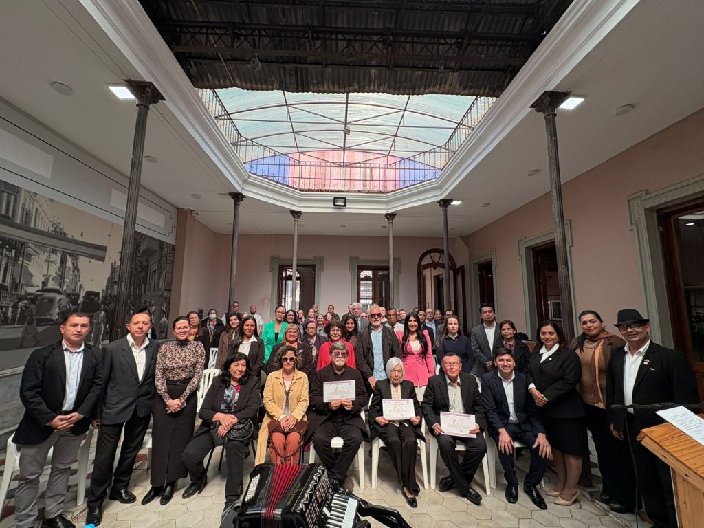 Guarania y guaraní fueron celebrados en un conversatorio en la Casa Bicentenario