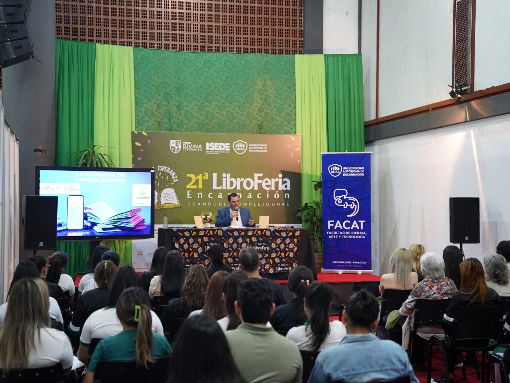El guaraní como lengua literaria resonó en la Libroferia de Encarnación