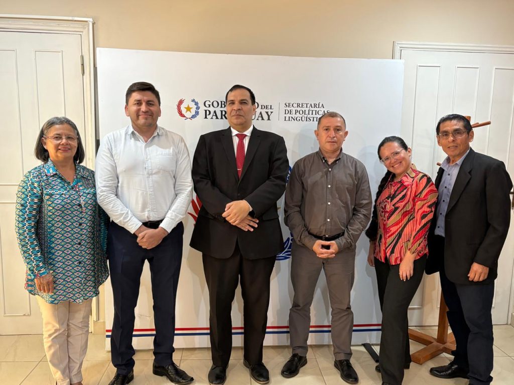 Integrantes de la Red de Amigos de la Lengua Guaraní acercan propuestas a la Secretaría de Políticas Lingüísticas