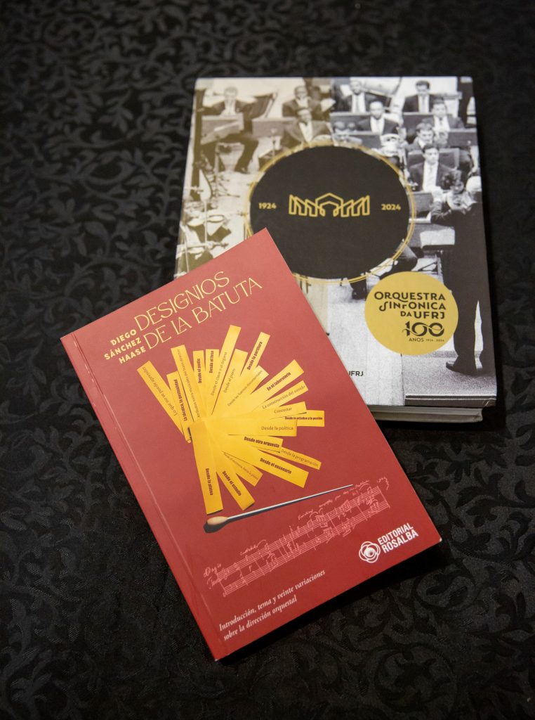 SPL acompañó acto de donación de libros