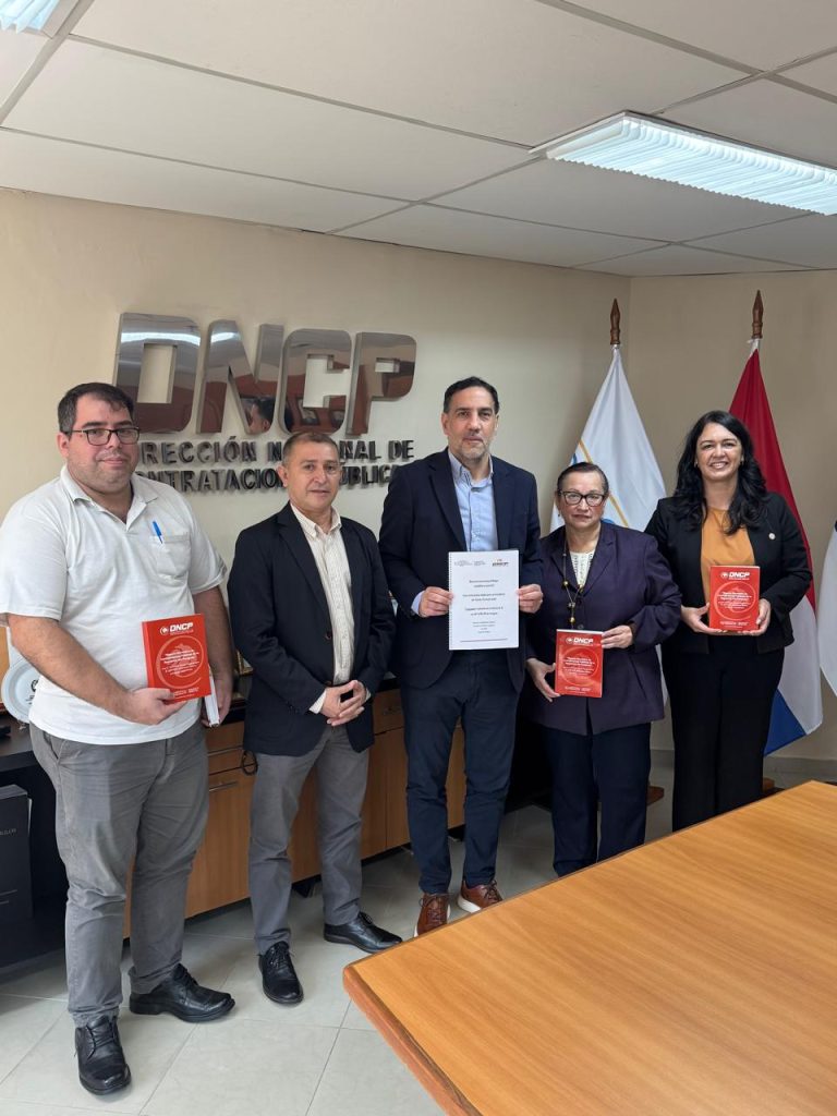 SPL fortalece el bilingüismo con entrega de guía digital a la DNCP