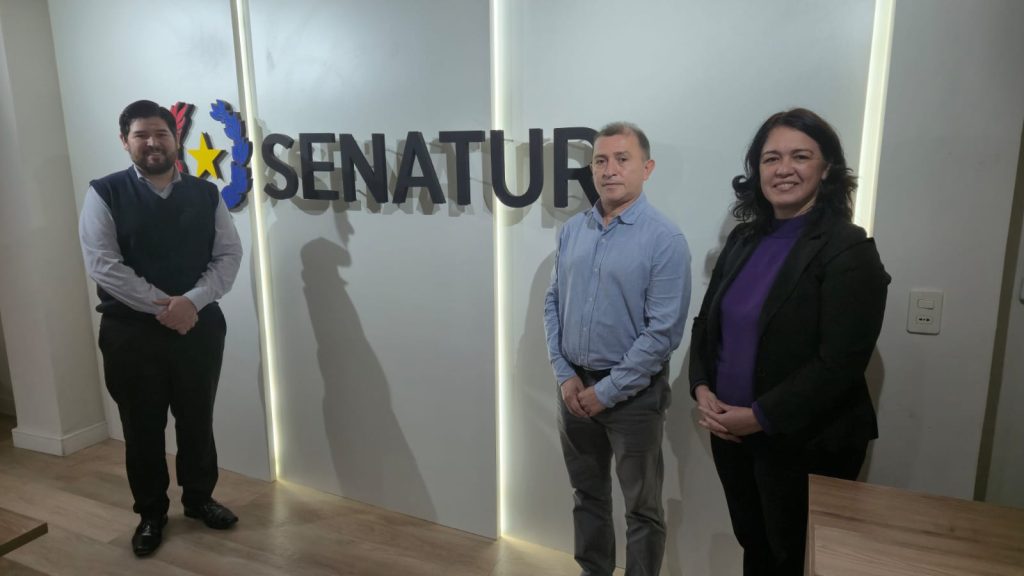 Funcionarios de la Secretaría de Políticas Lingüísticas realizaron visita de asesoramiento y acompañamiento técnico a la SENATUR