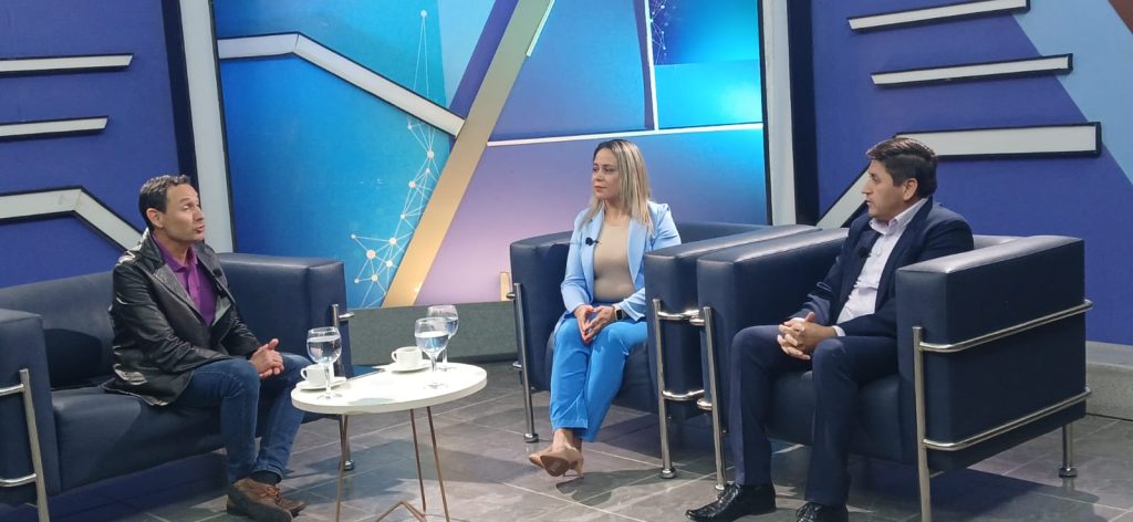 En el programa Siglo a Siglo, promovieron la campaña Rohayhu Che Ñe’ẽ – Una Semana en Lengua Guaraní, edición 12